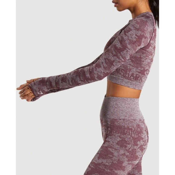 Gymshark Pants - Gymshark Camo Seamless Set - Crop Top & Leggings